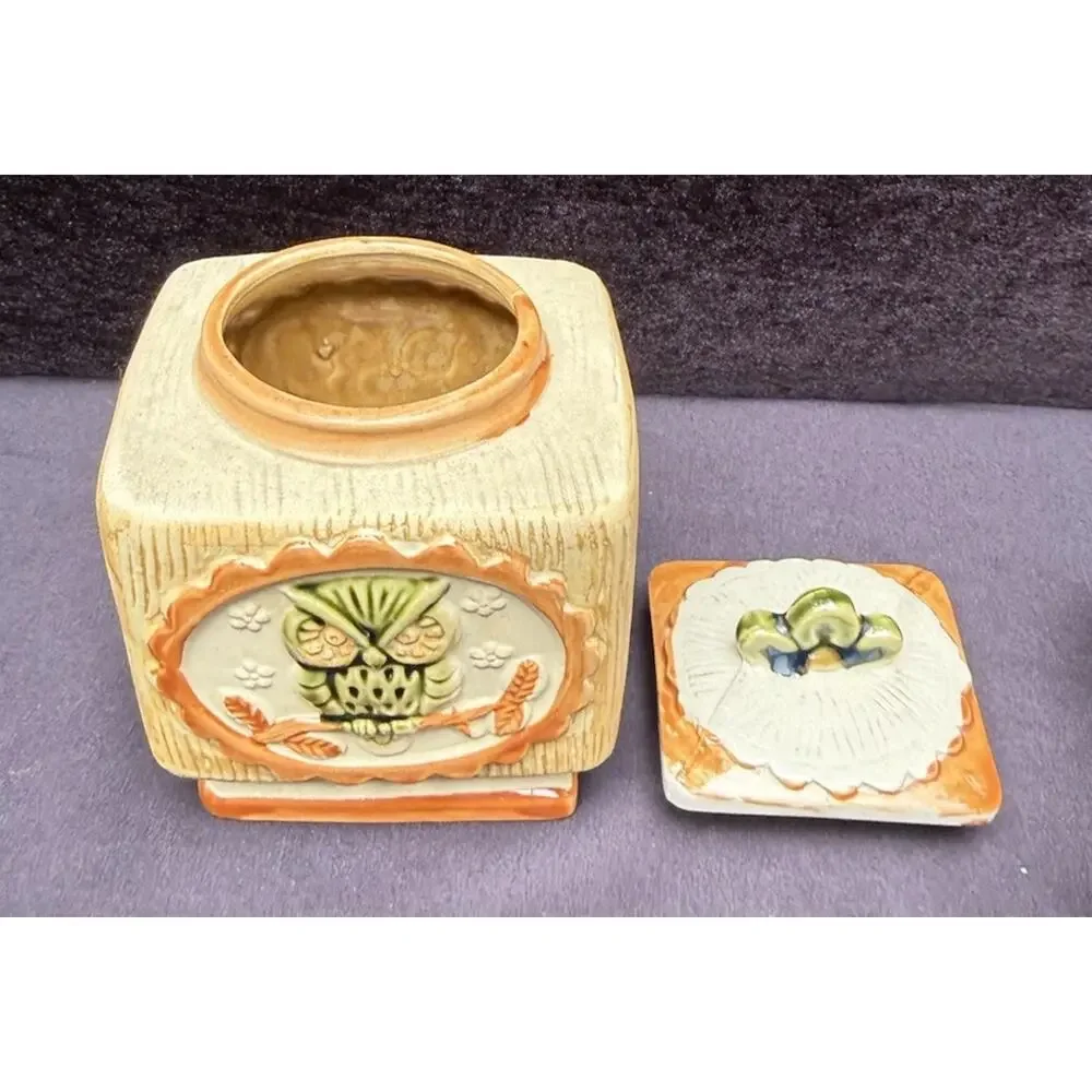 Vintage MCM 1960’s Owl Pottery Tea Jar With Cork Lid Rare!
